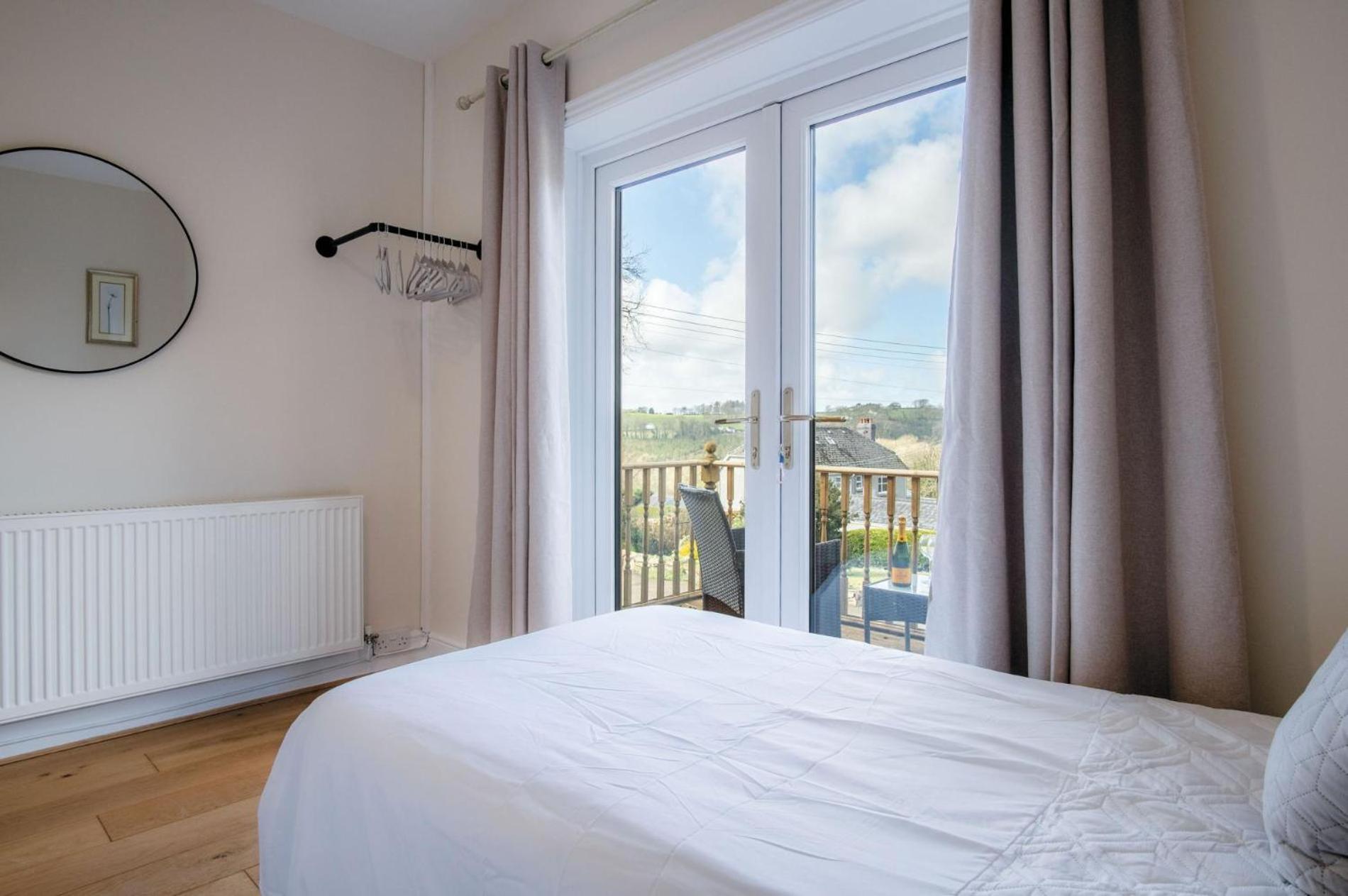 Sorrento - 3 Bed Holiday Home - Wisemans Bridge Stepaside (Pembrokeshire) Exterior foto